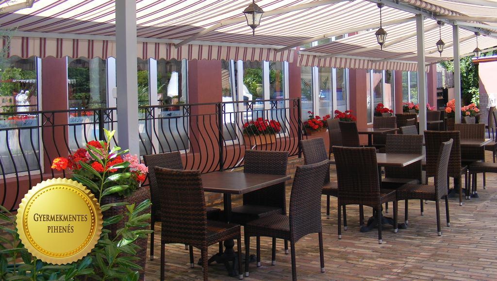Duna Relax Hotel 라츠케브 외부 사진